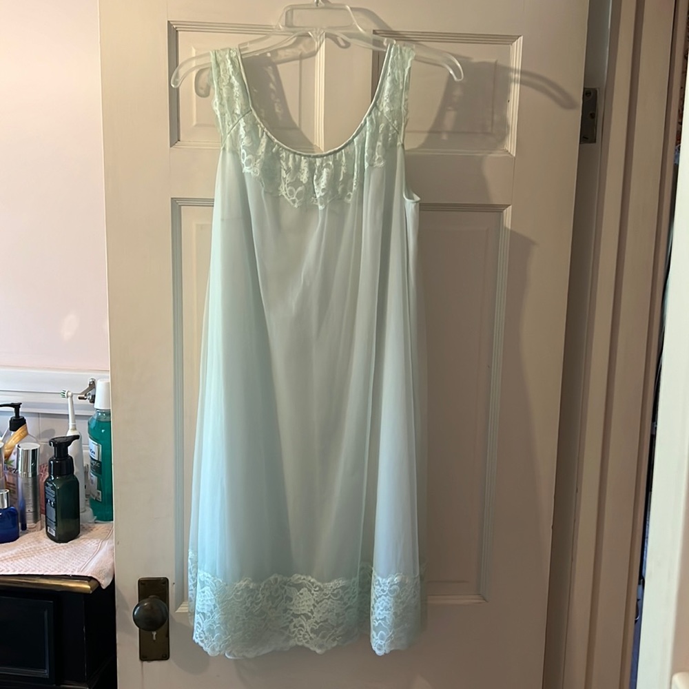 This Tiffany blue nighty does not have tags looks like a size medium.